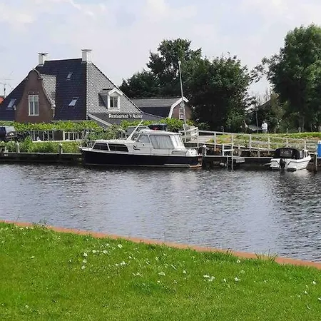 公寓 Met Eigen Douche, Toilet, Kitchenette *