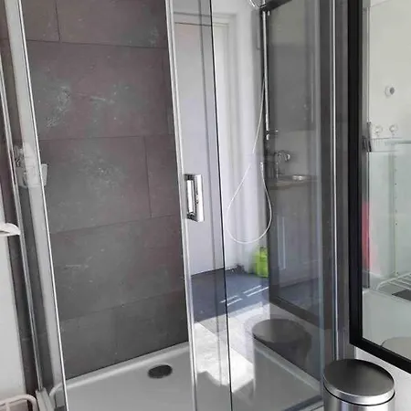 公寓 Met Eigen Douche, Toilet, Kitchenette Kolhorn